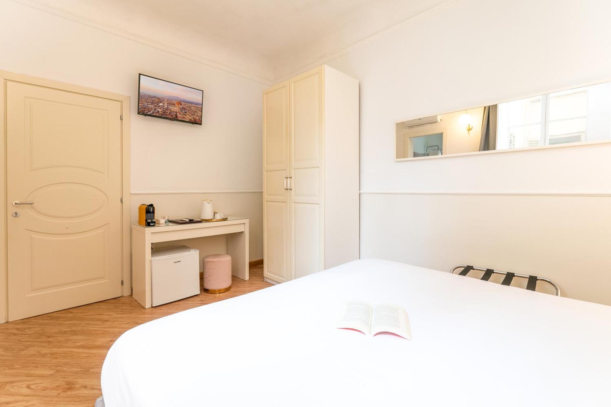 Residenza Conte Di Cavour & Rooftop Firenze Kültér fotó